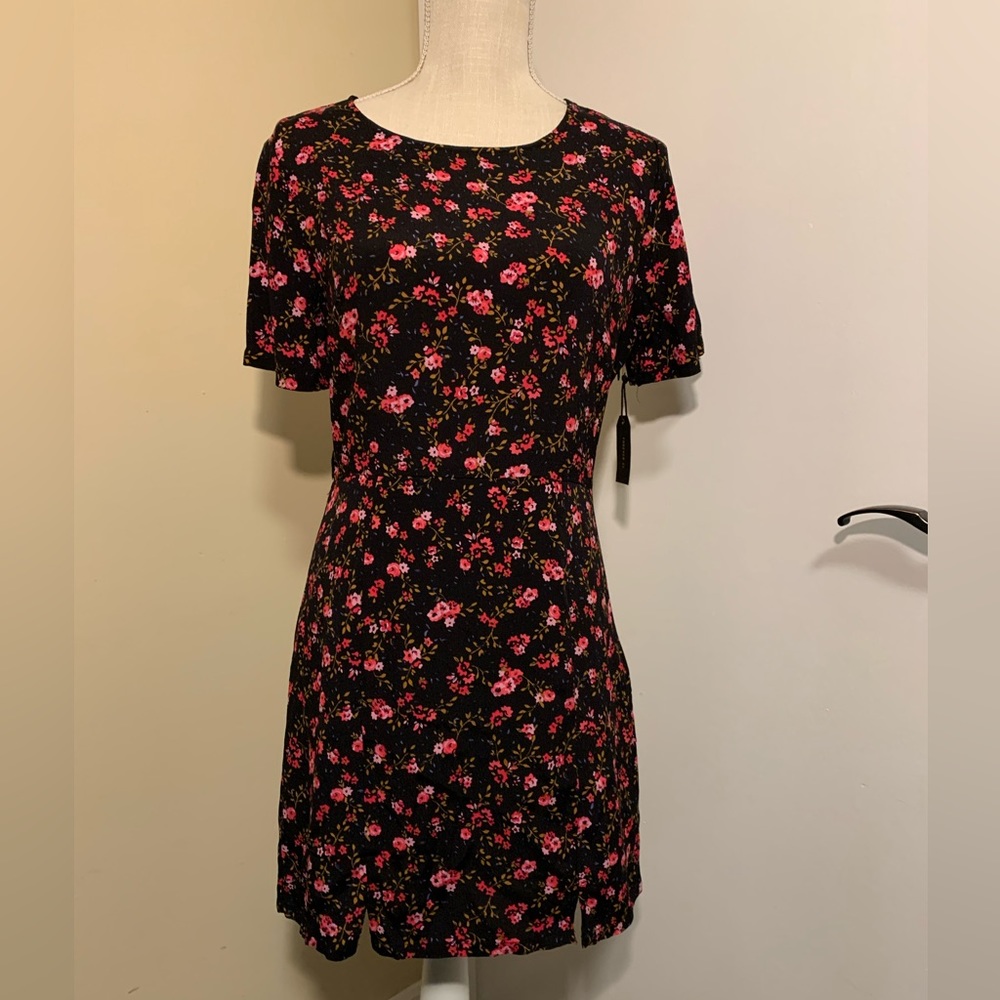 NWT Forever 21 Floral Dress